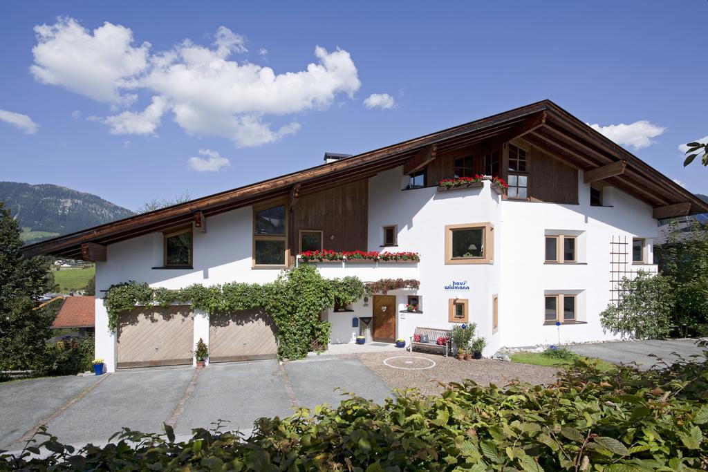 Haus Widmann Apartamento Fieberbrunn Exterior foto